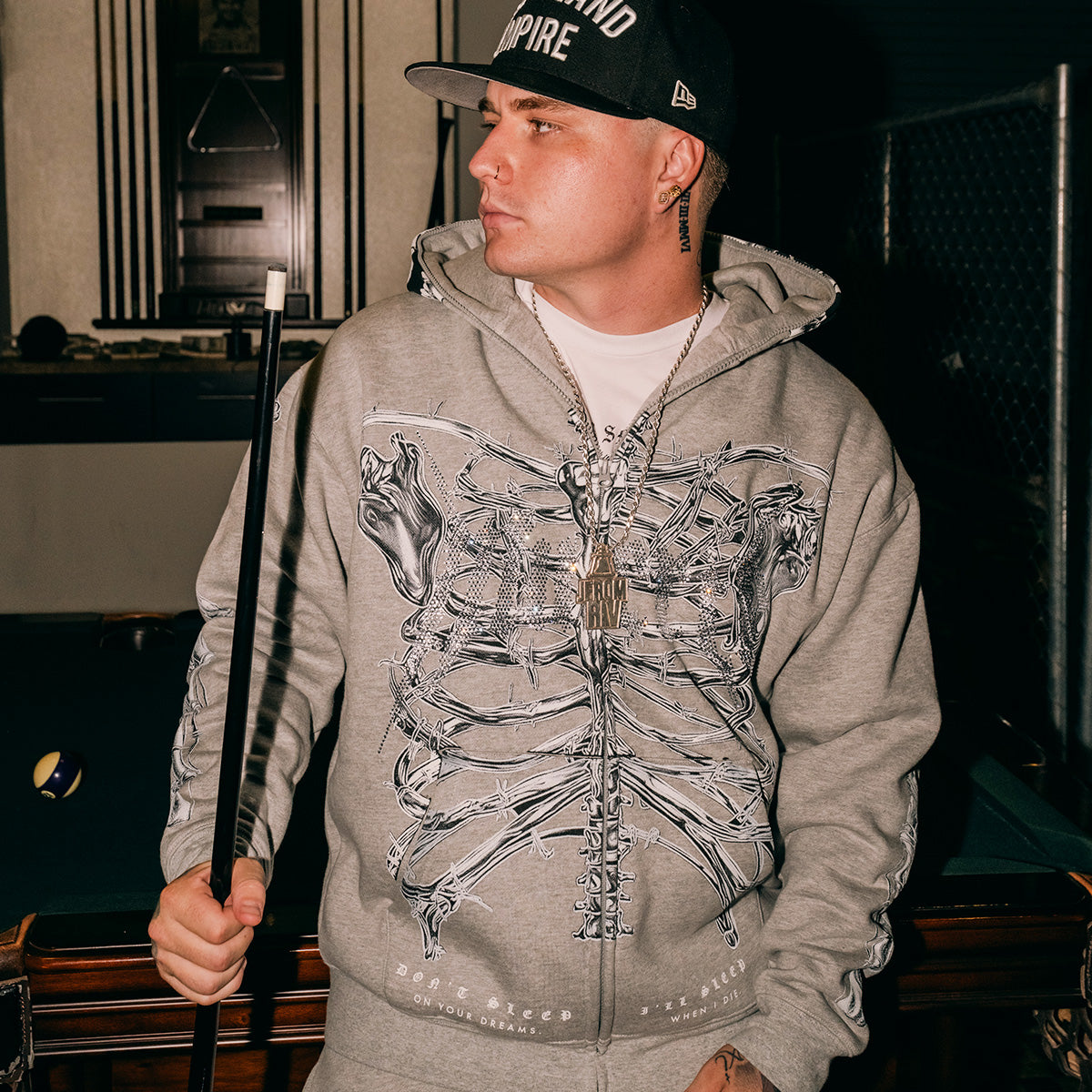 T2 Skull Zip Hoodie - Heather Grey