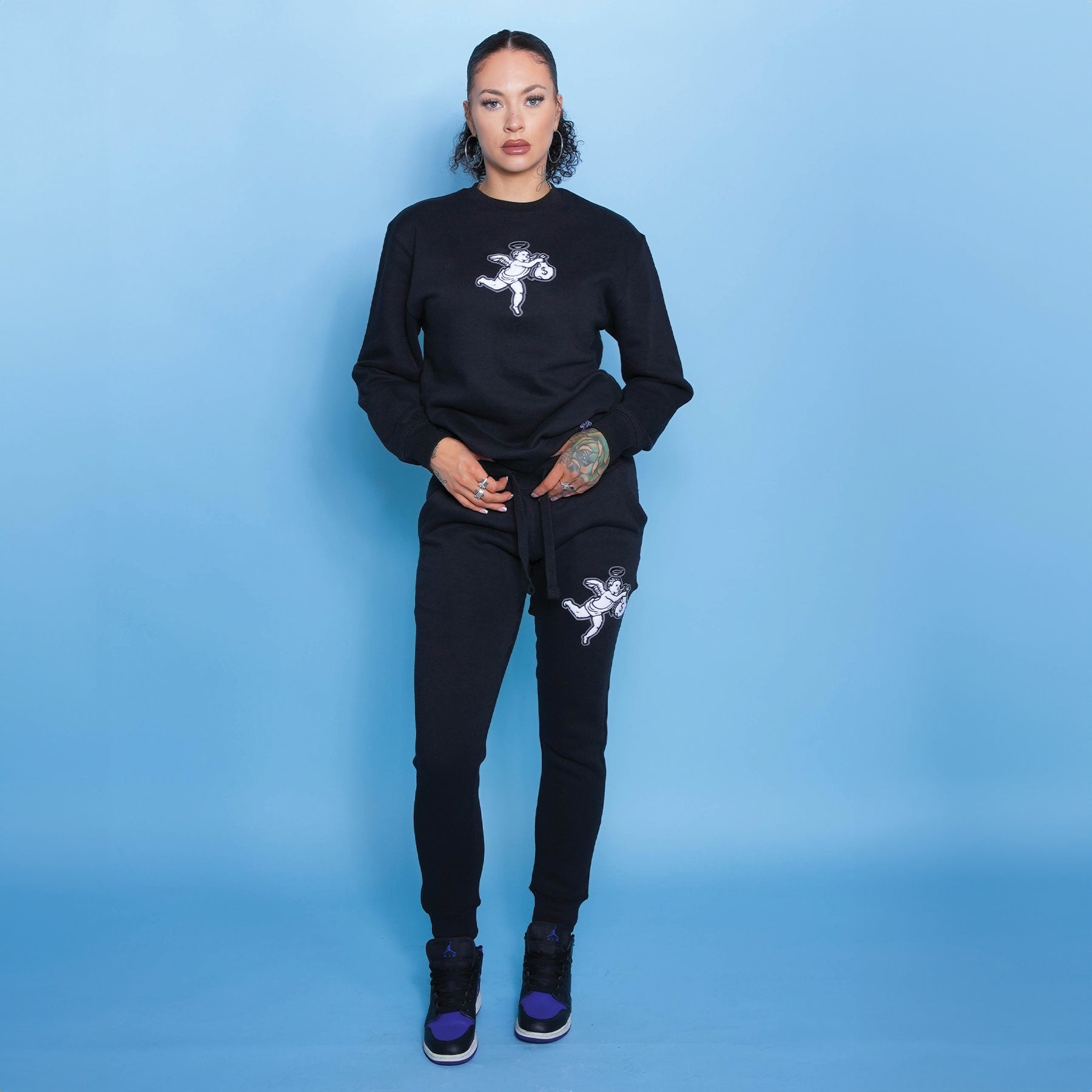 Small CHE Patch Crewneck and Jogger Set - Womens
