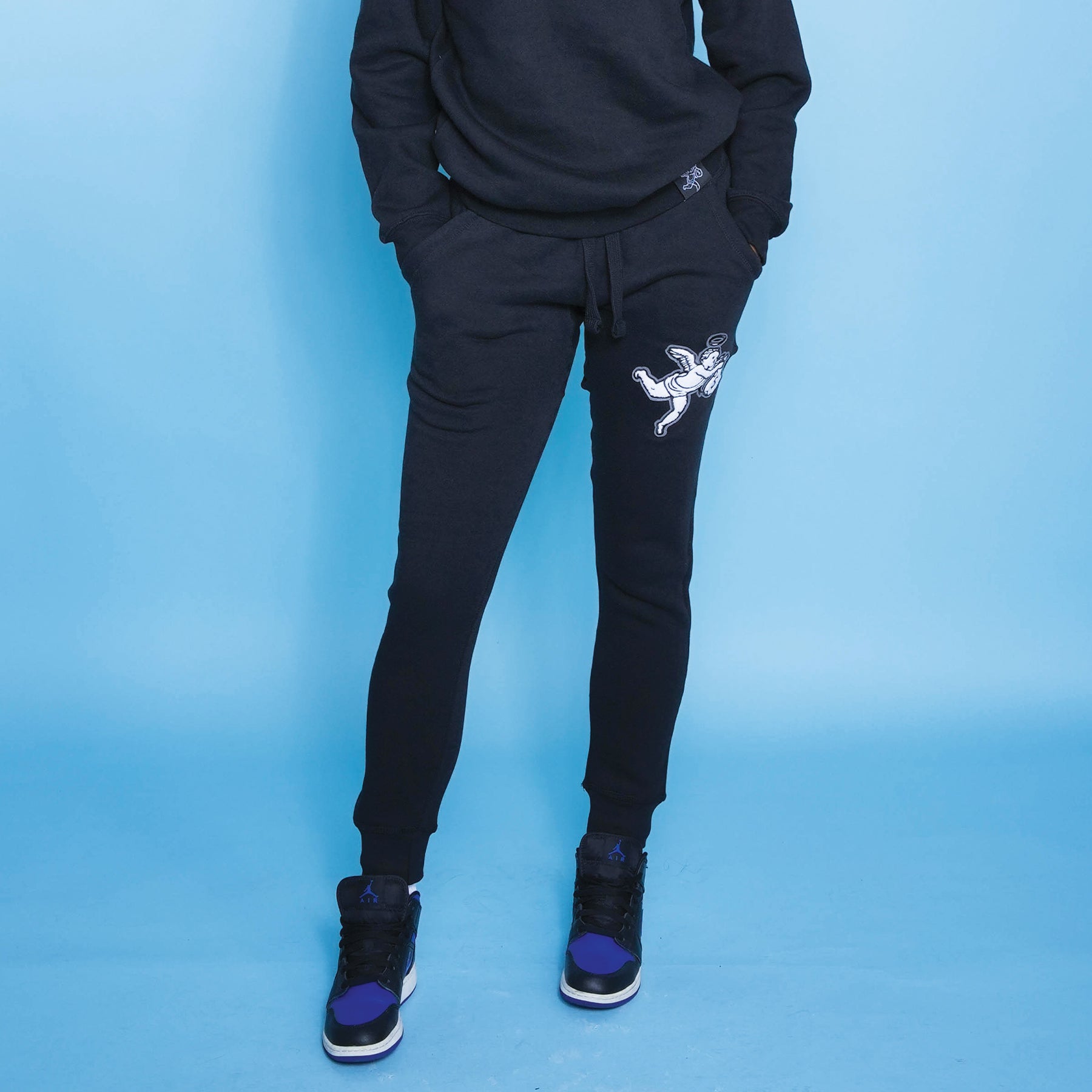 Small CHE Patch Crewneck and Jogger Set - Womens
