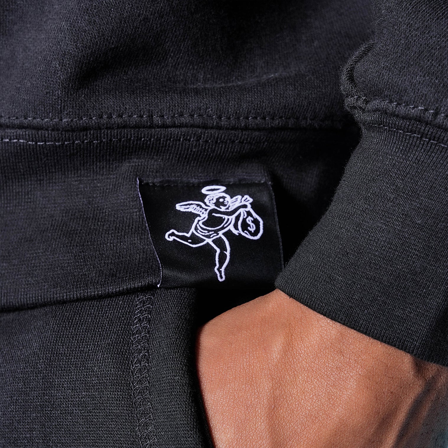 Small CHE Patch Crewneck and Jogger Set